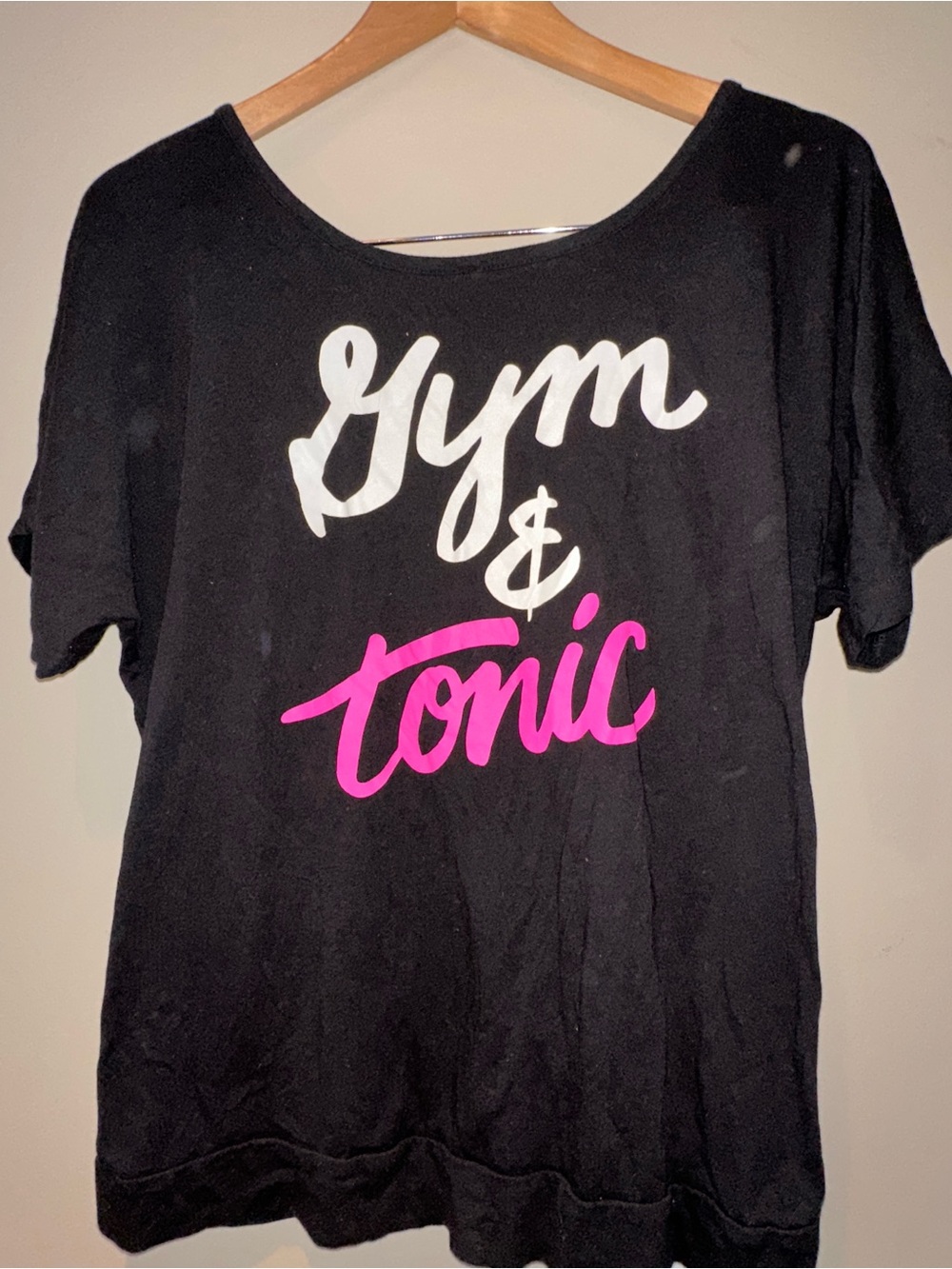 Torrid Black 'Gym & Tonic' Graphic Top Open Back size 0 (12)